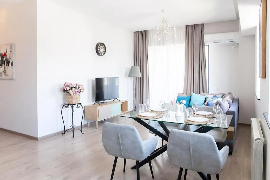 트빌리시 Newly Built, 3Br, 2Bath, 16Th Floor, Wonderful View 아파트 조지아